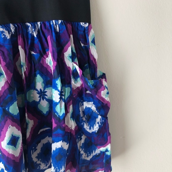 F21 Patterned dress with elastic waist - Picture 4 of 10